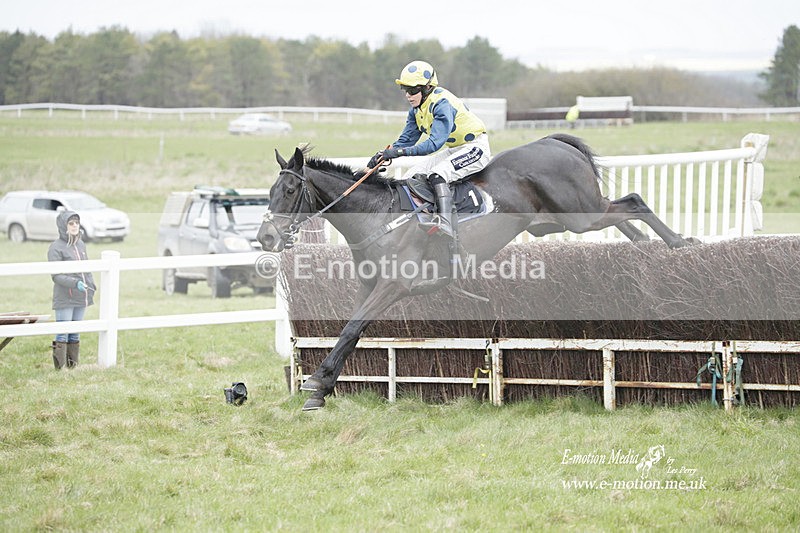 PtP 260323 0840 - New Forest Hounds Point-to-Point Larkhill 26/03/23