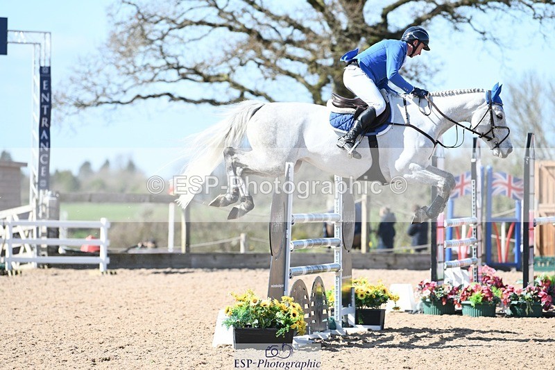 250328-132105-01210 - Cls 3 Snr Foxhunter