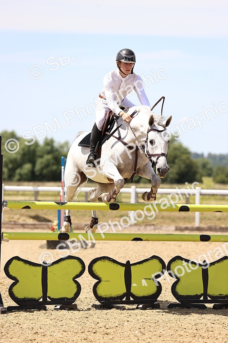 SBM_001811 - Class 16 - GFS Senior Newcomers 1.25m