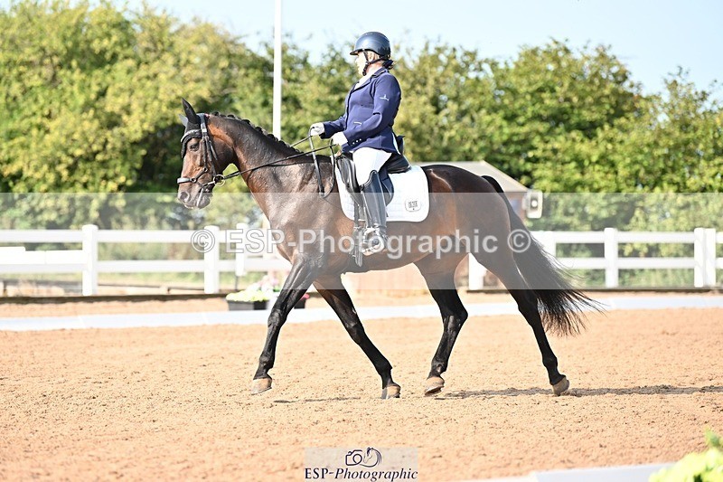 250815-093101-00145 - 028-Victoria.MaundrellBonetta