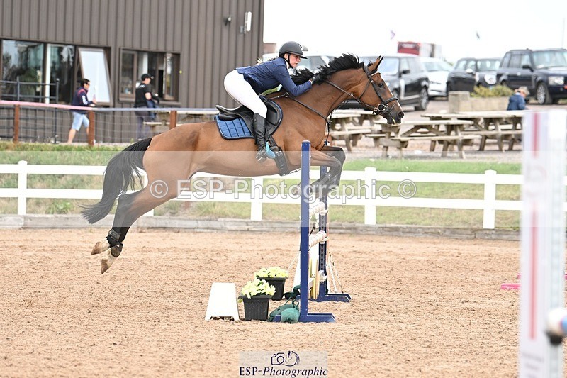 250727-150003-10999 - Cls 35 1.05m Amateur Quali