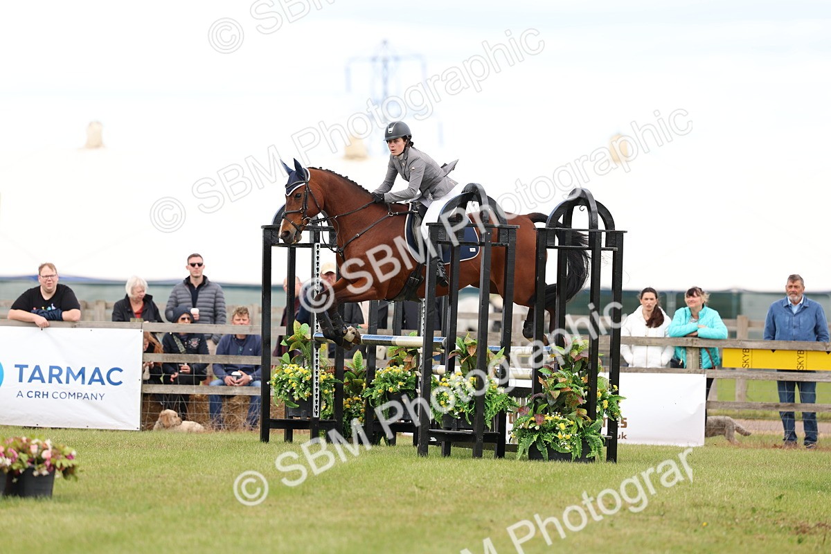 SBM_13786 - Class 206 - Senior Newcomers - 1.10m Open