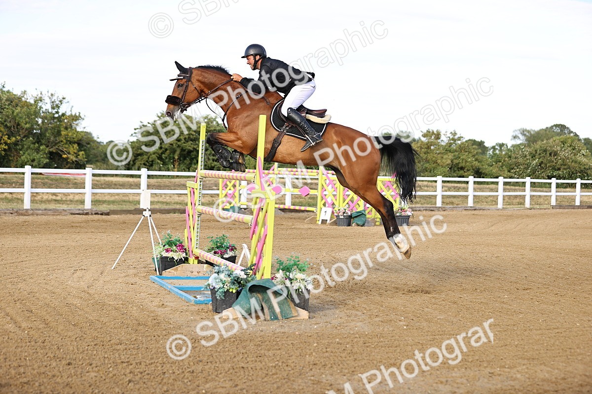 SBM_012357 - Class 11 - National 1.40m Open