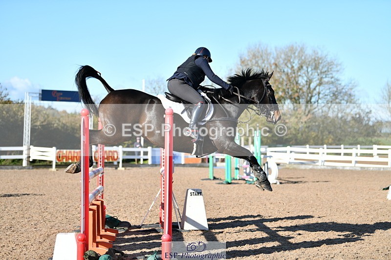 231110A-125258-00472 - Cls 4 Snr 1.05m Open