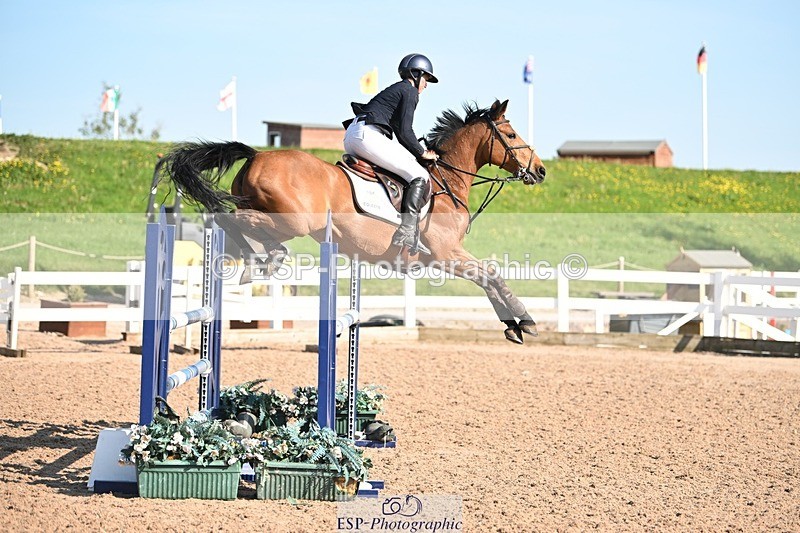 250510-171915-12318 - Cls 25 Snr Newcomers