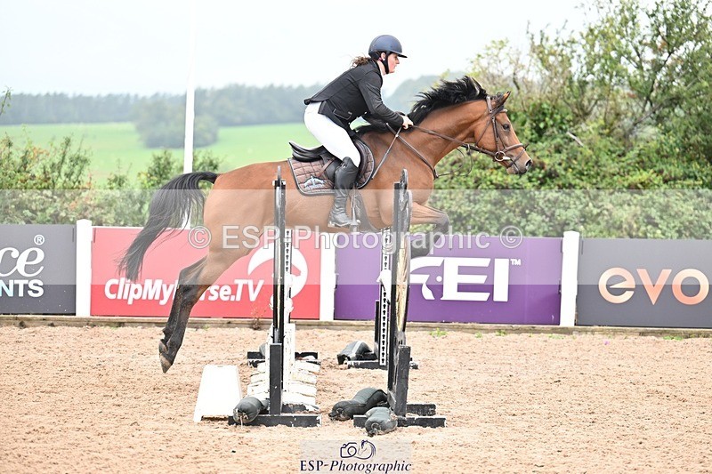 250917-105724-00182 - Cls 1 British Novice and 90cm Open