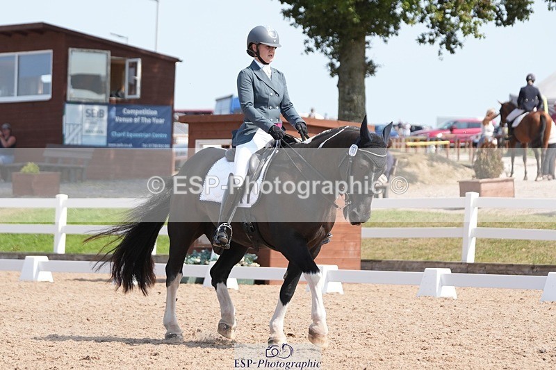 250817-122330-09030 - 163-Hannah.TownleyThe.Domino.Effect