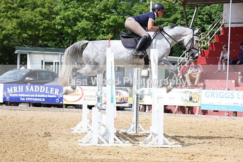 3E7A7276 - Class 7: Senior Newcomers/1.10m open