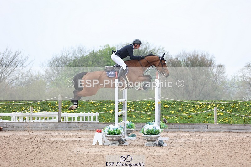 250424-120526-05210 - Cls 1 - 2 Star Small Tour