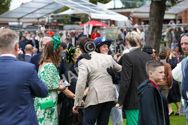 150624-B-Macmillan Ride Of Their Lives-5773 - 12.30pm Macmillan Ride of Their Lives