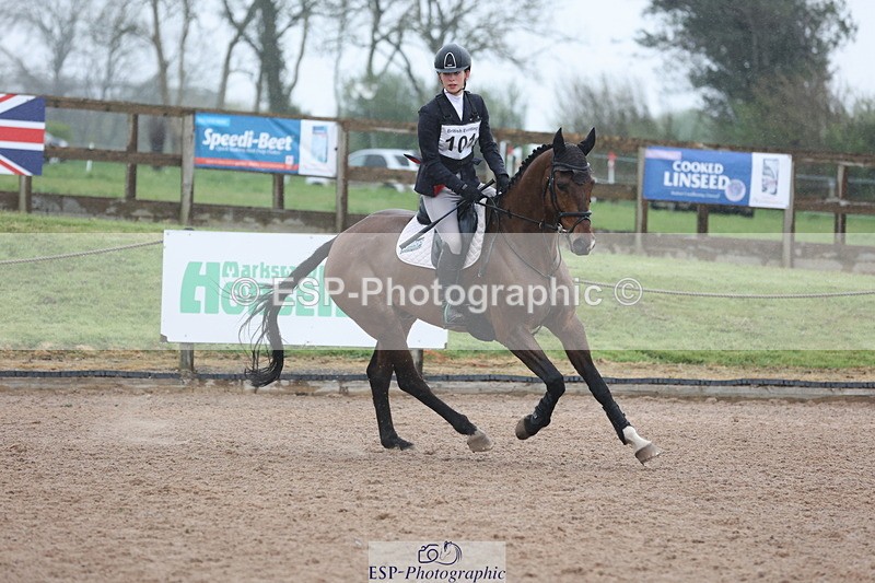 250418-093202-00429 - 101-Katie.Corbin-SPORTSFIELD.U2