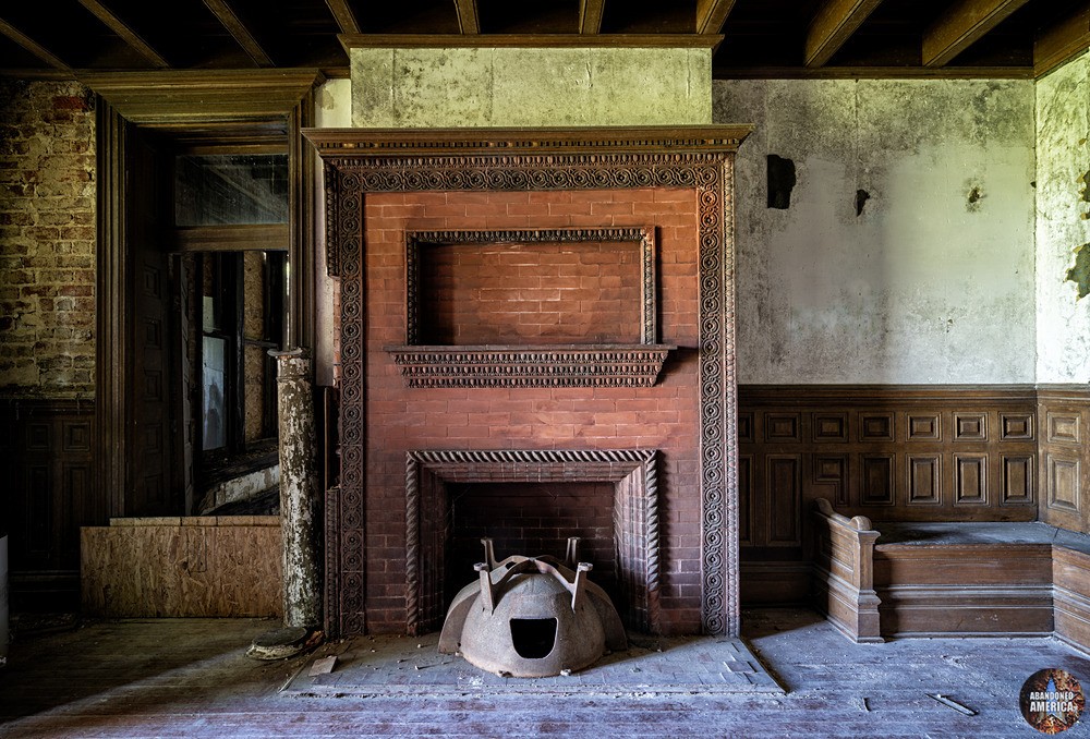 Dunnington Mansion photo - Abandoned America