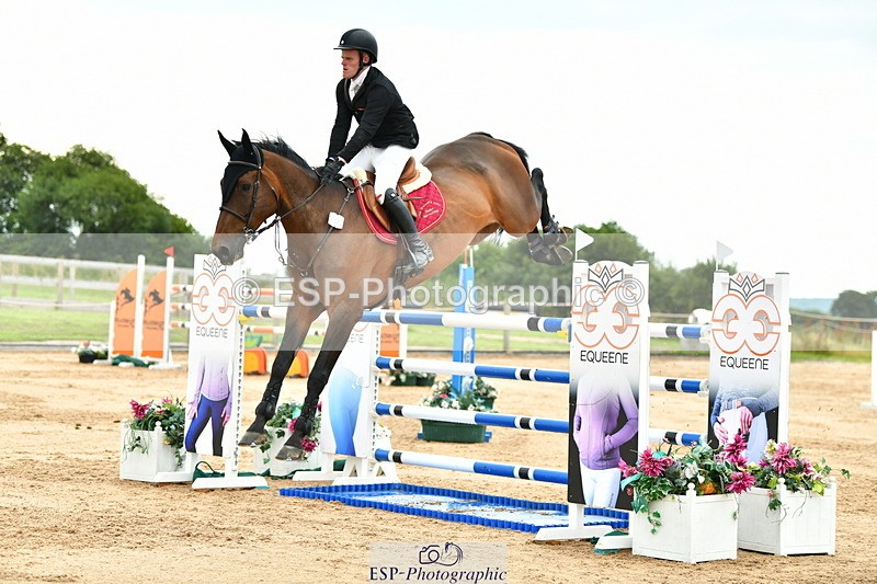 230720A-153036-03904 - Cls 9, 2 Star Big 1.40m Start to break