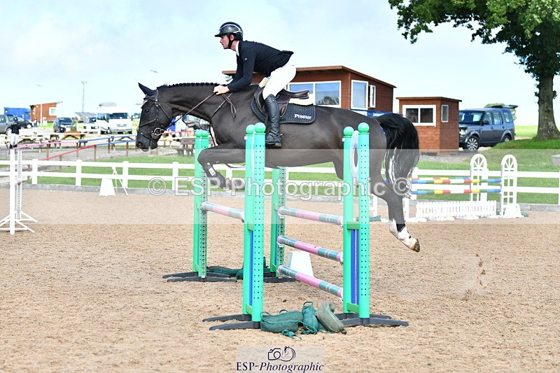 230819A-160733-01117 - Cls 33 1.05m Amateur Qualifier