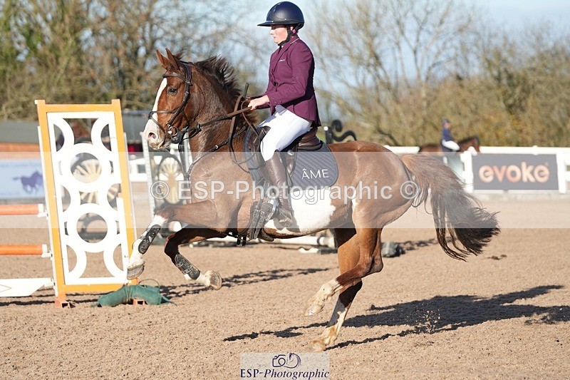 251130-112408-01057 - Cls 5 Pony Discovery & 90cm Open