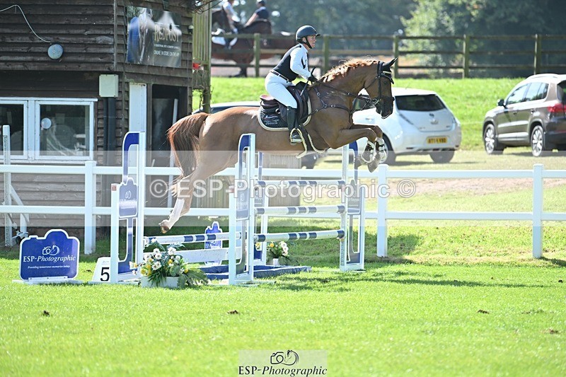 230909-115310-05322 - Cls 11 Snr Foxhunter & 1.20m Open