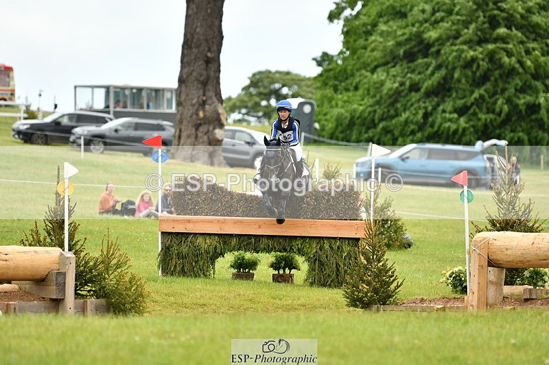 250525A-124621-16705 - D-452-Tiana.Coudray-COEUR.DE.L.ESPRIT.Z