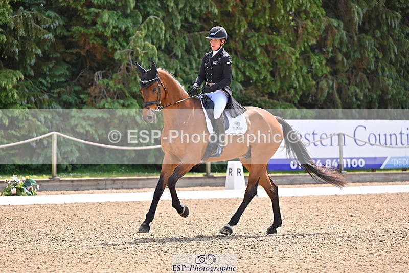 250523A-121559-06504 - D-476-Caroline.Powell-TIK.TOK