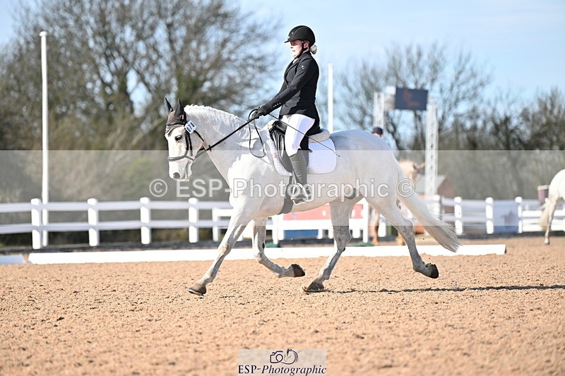 240324A-151247-04448 - Novice 27, 14.30 to 15.25