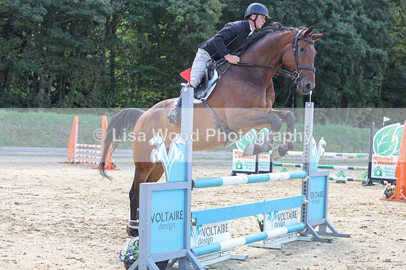 3E7A0539 - Class 4: Senior British Novice/90cm open