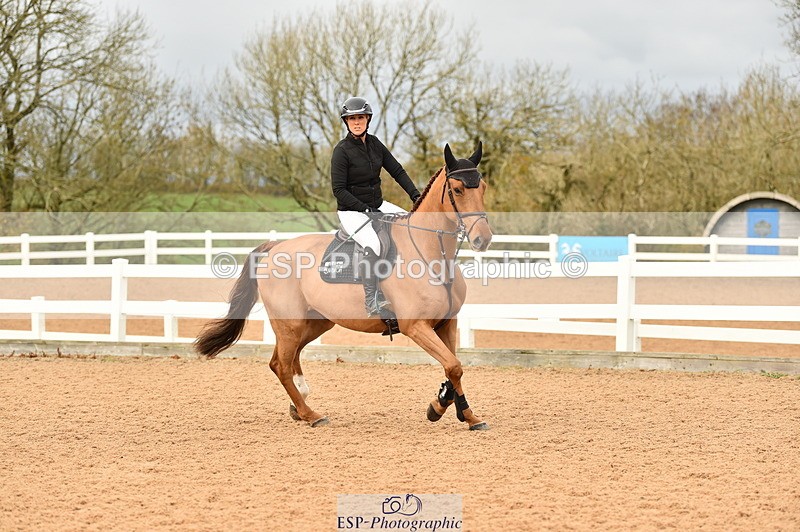 231122A-130308-00396 - Cls 4 Newcomers & 1.10m Open