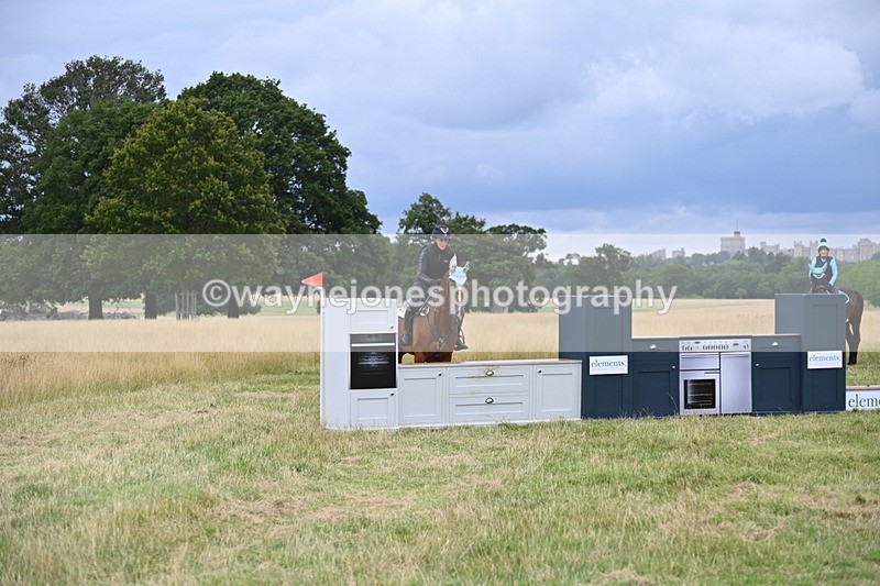 WJ6_3091 - Time at Jump 11:06 to 11:40