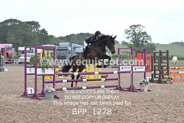BPP_1278 - CLASS 10 SAT Senior BritiNovice/ 90cm Open