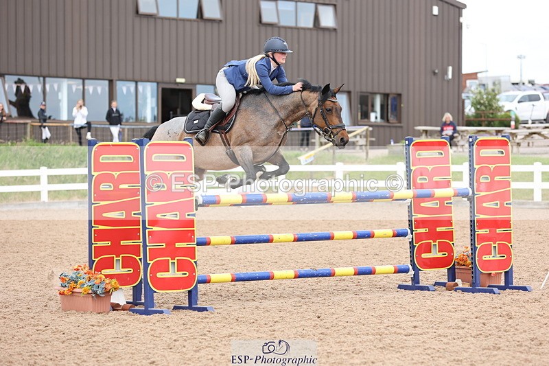 240630A-164359-15324 - Cls 33 Foxhunter and 1.10m Open