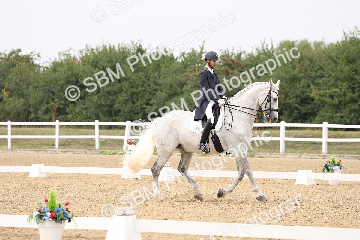 SBM_008168 - Class 10 - FEI INT I - 16.10-16.50