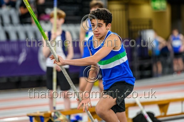 AgeInd25SAT-918129 - Field Male