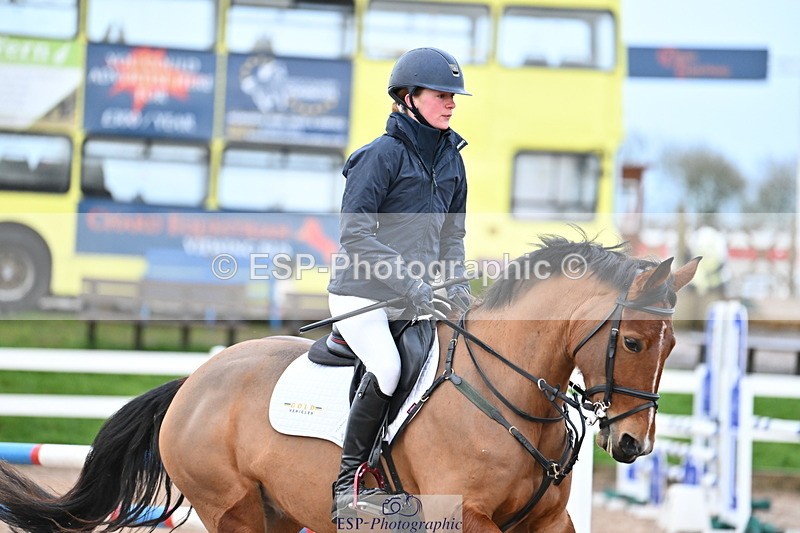 240224A-082704-02768 - Cls 9 British Novice and 90cm Open