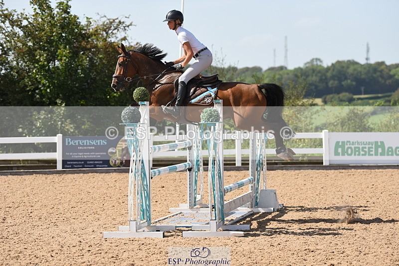 230906A-133952-00475 - Foxhunter & 1.20m Open