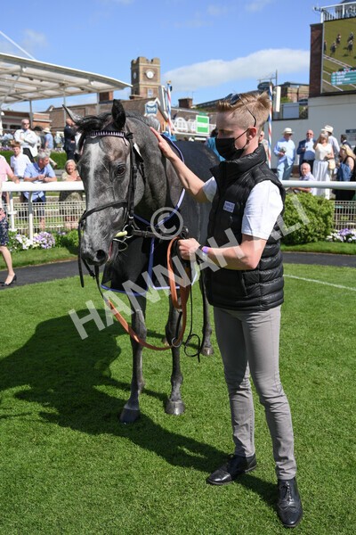 yr12062021r4-51 - Race 4 3.40pm The Pavers Foundation Catherine Memorial Sprint Stakes
