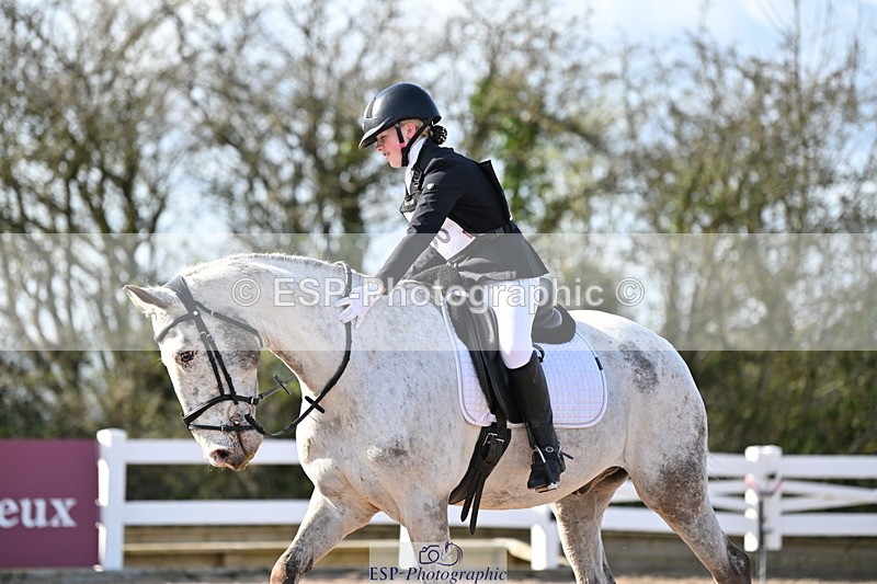 240324A-145807-04125 - Novice 27, 14.30 to 15.25