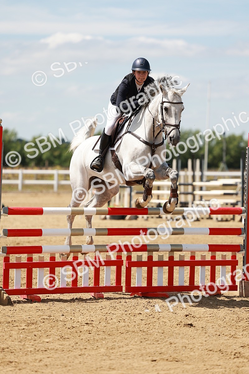 SBM_007401 - Class 3 - Senior Newcomers - 1.10m Open