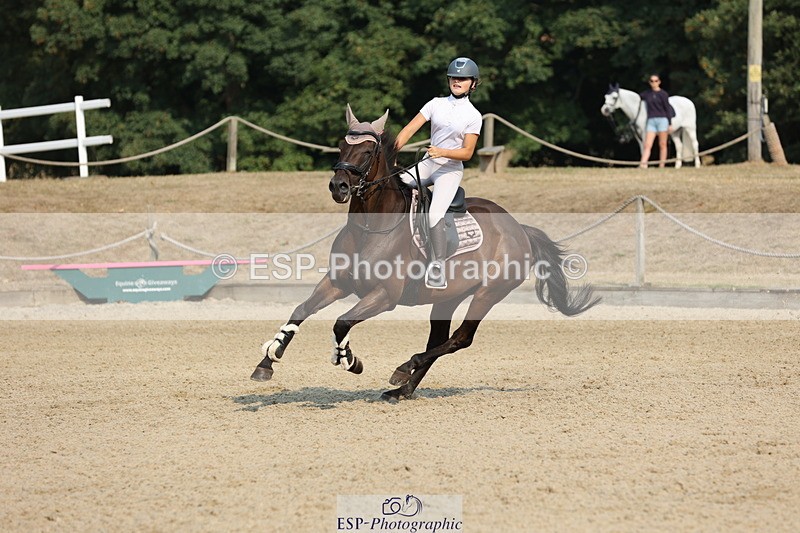 250816A-095425-00558 - Cls 2 Club 80cm