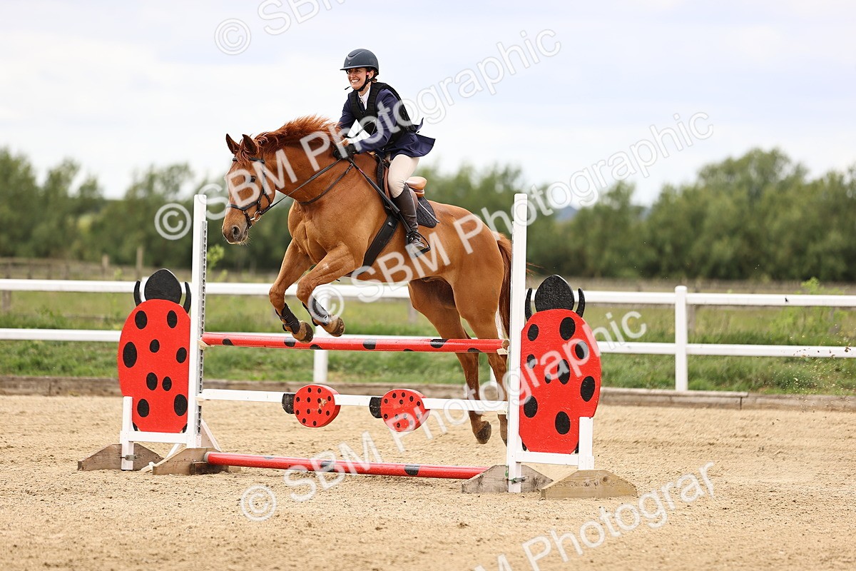 SBM_000432 - Class 4 - 1m showjumping