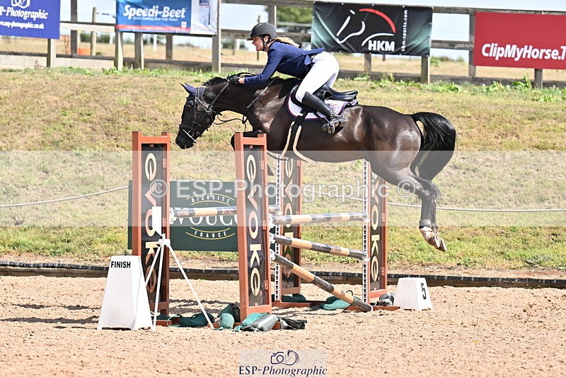 250827B-132521-00552 - Cls 4 Snr Newcomers 1.10m