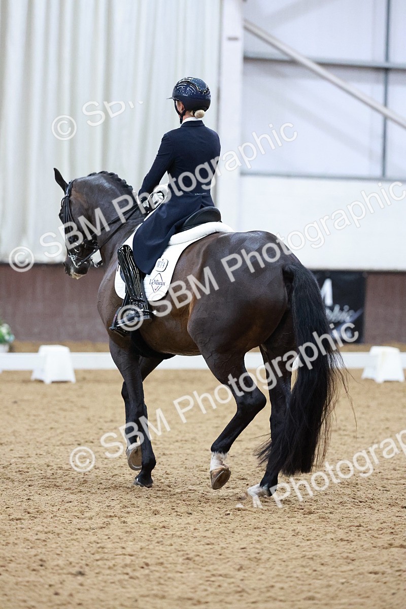 SBM_021667 - Class 14 - FEI Grand Prix - 18.52-19.37
