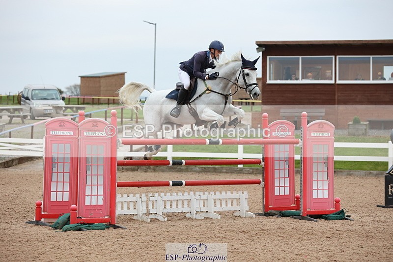 241101A-160010-03180 - FRI Cls 8 National 1.30m