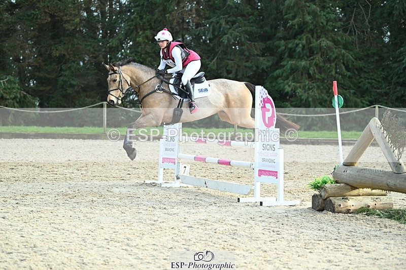 250309A-160924-02310 - Cls 03 90cm 15.05 to End