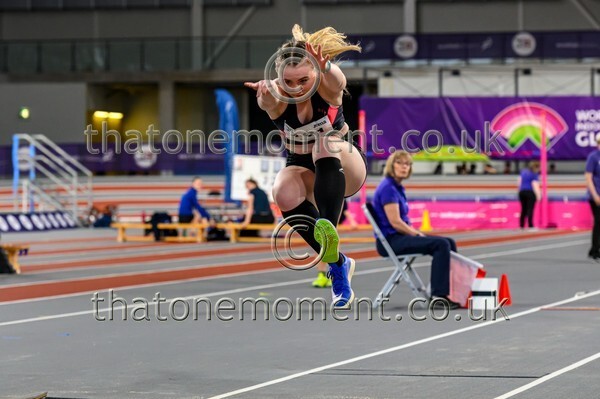 SeniorInd25-911363 - Field Female