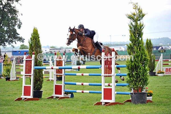 EQUISCOT 9270 - A WEE PEEK AT RHS 2013