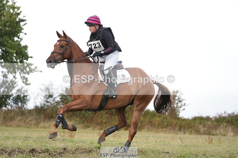 250831-154032-12067 - O-723-Lizzie.Luxton