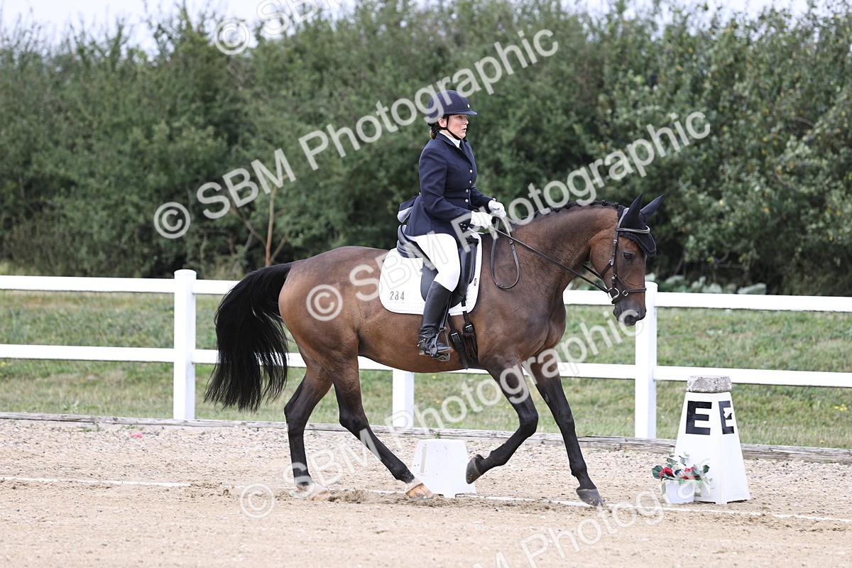 SBM_017489 - Class 14 - Novice 23 - 13.52-14.55