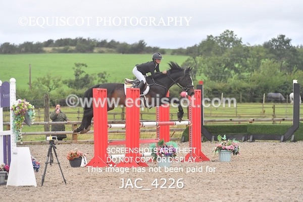 JAC_4226 - CLASS 6 Senior Newcomers/ 1.10m Open