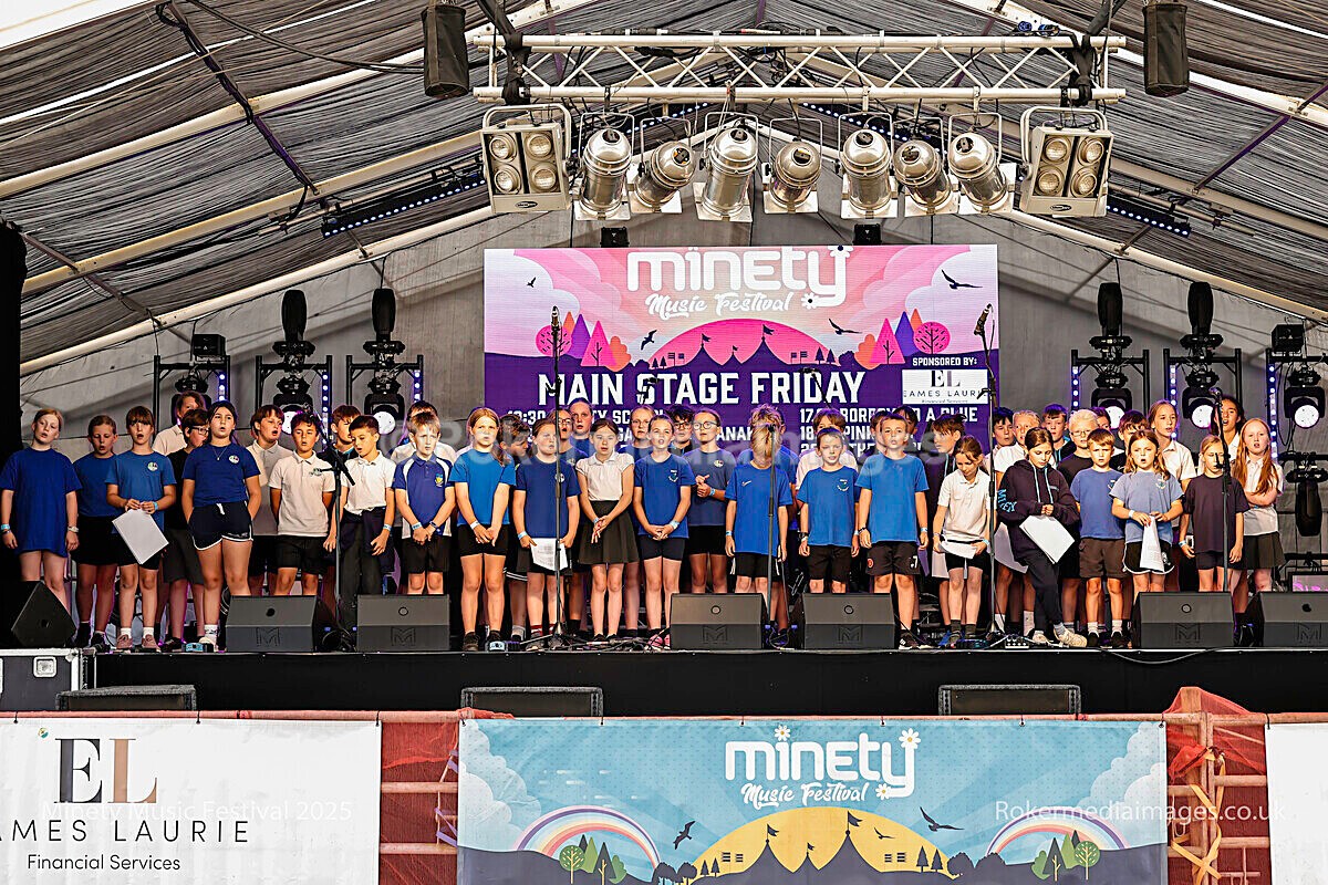 FRIDAY-16 - MINETY 2025