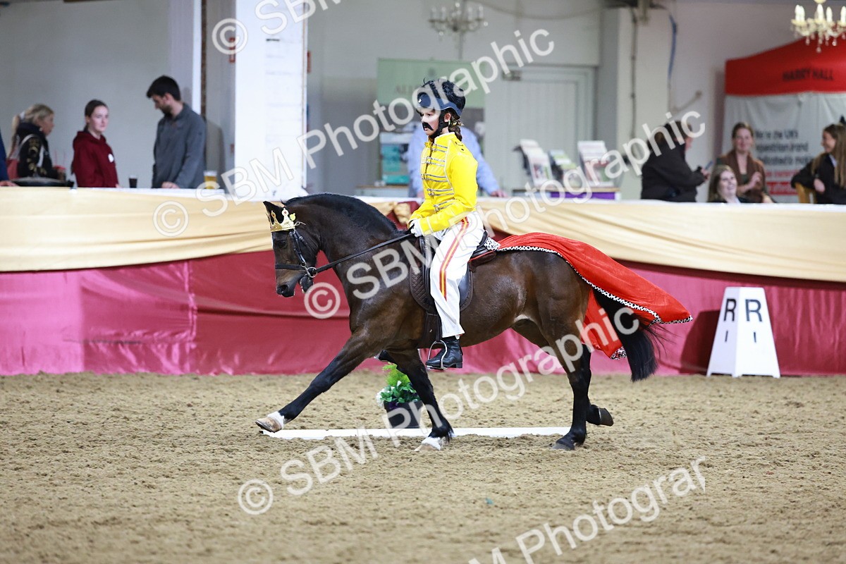 SBM_10324 - Class 62 - Strictly Fancy Dress-Age