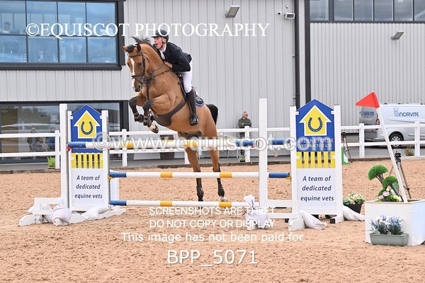 BPP_5071 - CLASS 7 THURS Redpost Equestrian Senior Foxhunter/1.20m Open