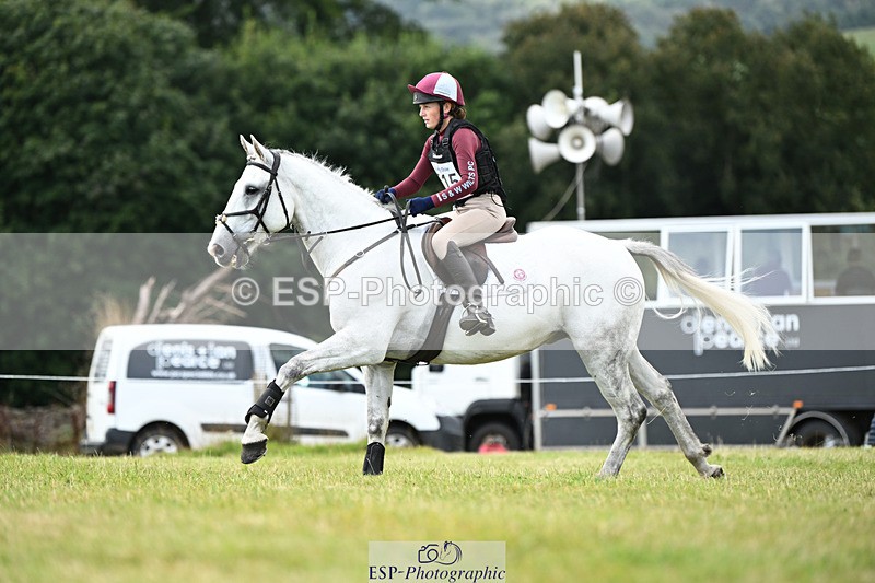 240825X-114830-32128 - 70cm XC 11.00 to 12.00